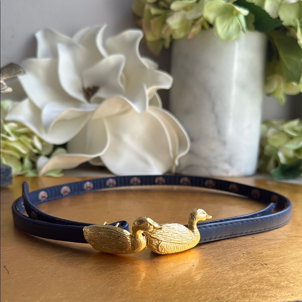 Vintage Dabbling Metal Ducks Belt